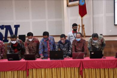 Dukung Transformasi Digital, BSSN Dan Pemda Manggarai Barat Tandatangani Kerja Sama Terkait  Pemanfaatan Sertifikasi Elektronik