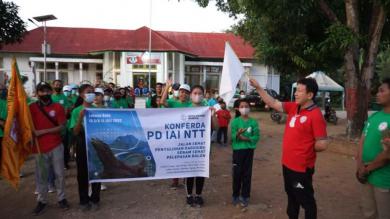 Ikatan Apoteker NTT Gelar Jalan Sehat, Senam dan Penyuluhan Dagusibu di Labuan Bajo